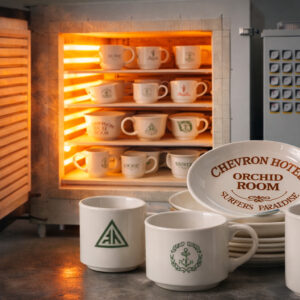 термодеколь випал у печі — брендований посуд у процесі закріплення зображення