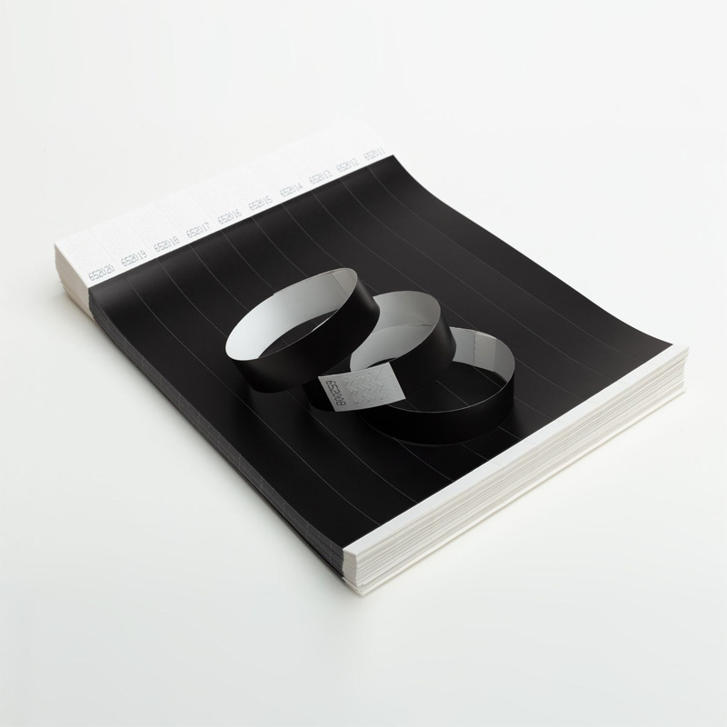 Контрольні браслети TYVEK колір чорний з логотипом