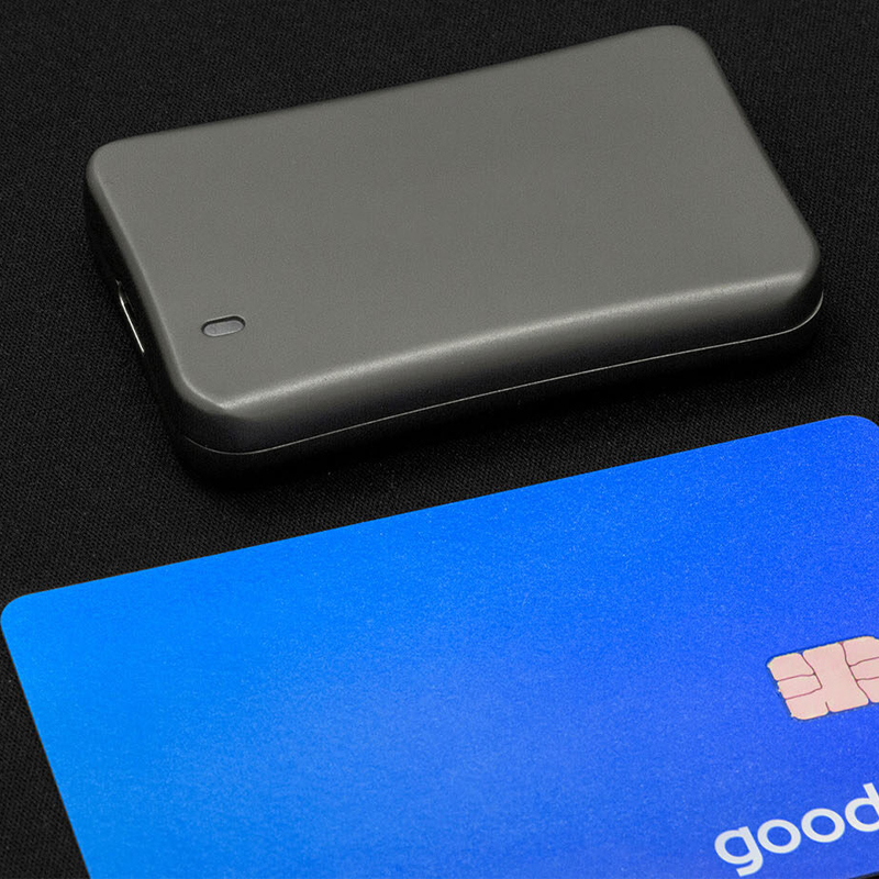 Компактний SSD GOODRAM HL200 USB Type-C у металевому корпусі