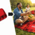 Килимок Picnic TM Discover з логотипом у використанні на пікніку з людьми на природі